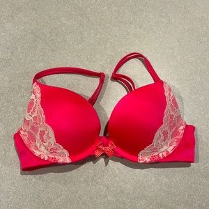 Victoria’s Secret very sexy push up